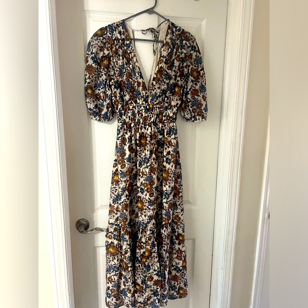Abercrombie & Fitch Floral Plunge Dress